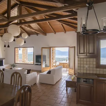 Luxury Stone Villa Kórfos